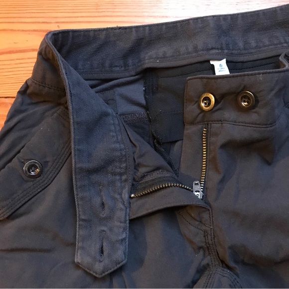 Lululemon Dark Grey Athletic Hiking Pants, EUC, 6 - Picture 10 of 15